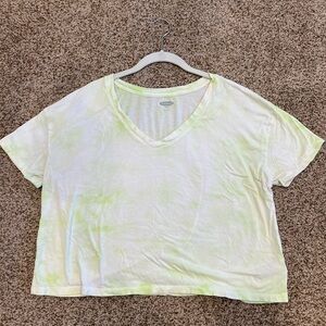 Old Navy cropped t-shirt yellow and white tie dye